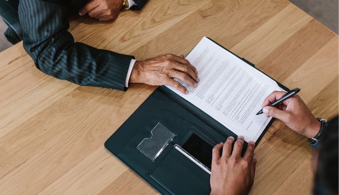 fui-enganado-e-assinei-um-contrato-de-emprestimo (1)
